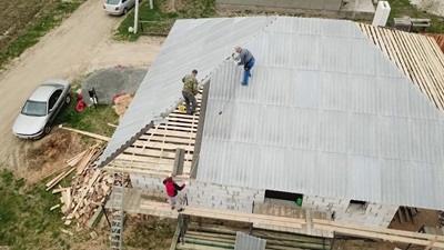 шифер на крыше дома в Геническе